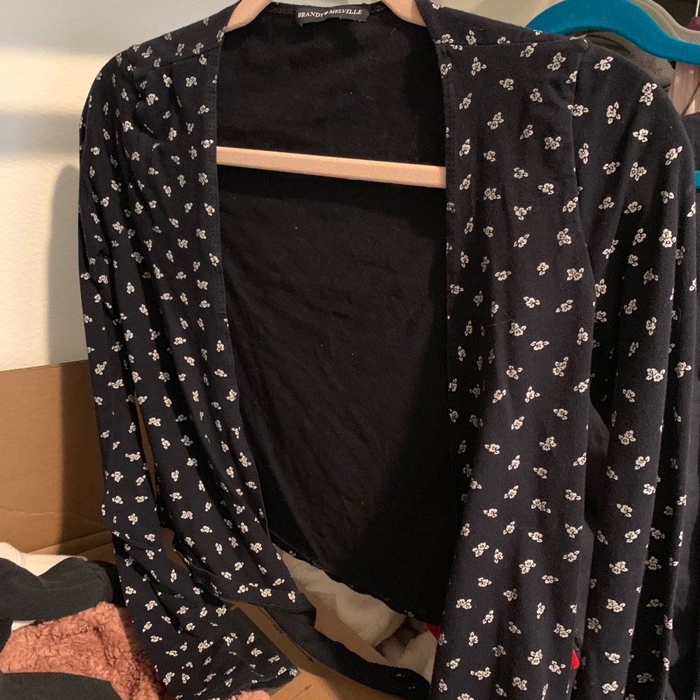 long sleeve tie top brandy melville